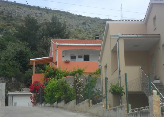 Valjan Appartement *